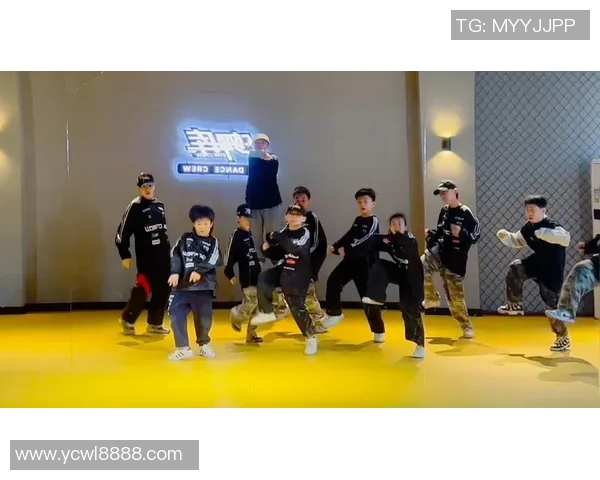 街舞战术解析:上海街舞队如何构建高效进攻体系与战术配合